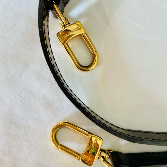 Louis Vuitton Montana Handbag Monogram Vernis Burgandy - Picture 14 of 16